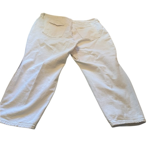 Old Navy High Rise Curvy O.G.Straight Ankle Jean- Size 20-Calla Lily Color - Picture 3 of 8